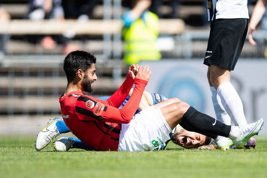 Landskronas målvakt Amr Kaddoura har ont