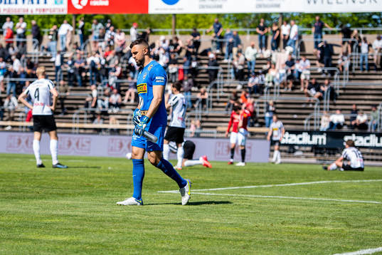 Landskronas målvakt Amr Kaddoura deppar