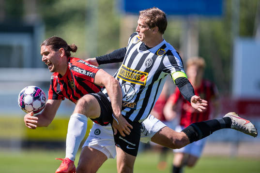 Brommapojkarnas Nikola Vasic och Landskronas Philip
