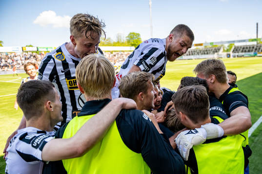 Landskronas Erik Hedenquist  jublar