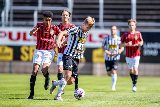 Brommapojkarnas Endreas Tesfai och Landskronas Linus R