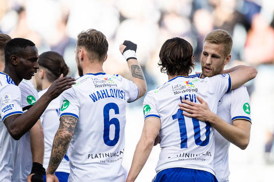 IFK Norrköpings Jonathan Levi jublar