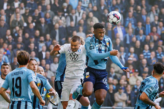Djurgårdens Isak Hien