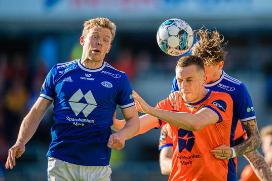 Erling Knudtzon of Molde and Besim Serbecic of Aalesund