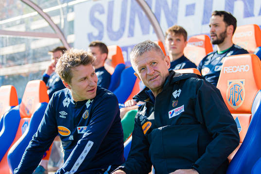 Roger Naustan, assistant coach of Aalesund, and Lars Arne
