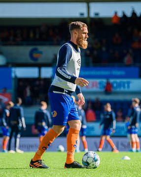 David Thomas Fällman of Aalesund warms up