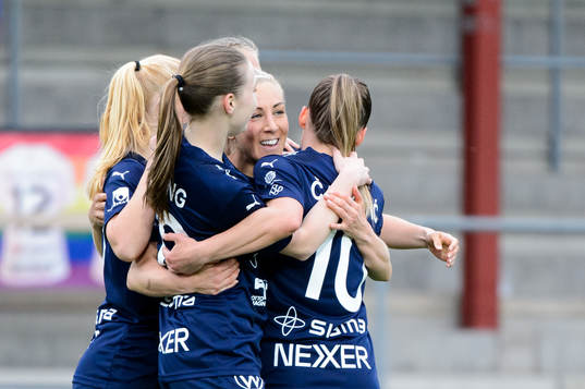 Rosengårds Mia Persson jublar