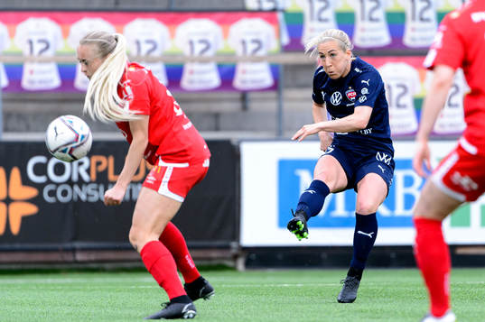 Rosengårds Mia Persson gör 1-0