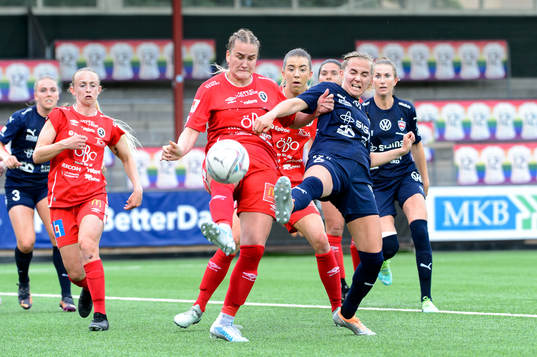 Örebros Elin Pikkujämsä och Rosengårds Ria Noora
