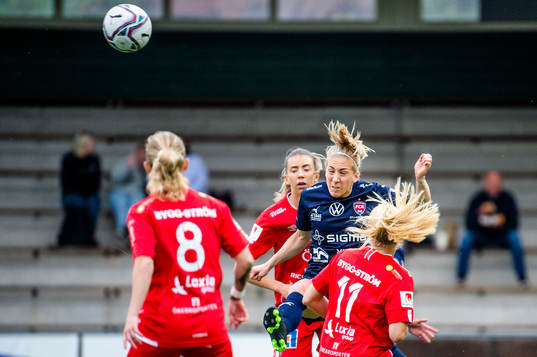 Rosengårds Mia Persson mot Örebros Nathalie Hoff Persson,