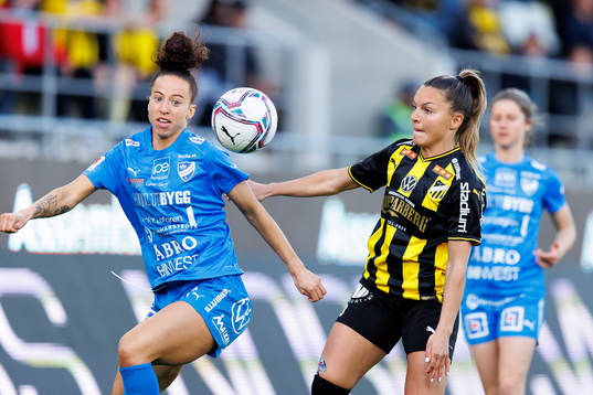 Kalmars Antoinette Jewel Williams och Häckens Johanna