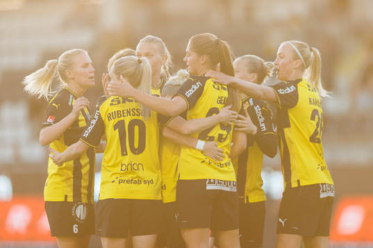 Bläddra bland fler bilder av Fotboll, Damallsvenskan, BK Häcken FF - IFK Kalmar