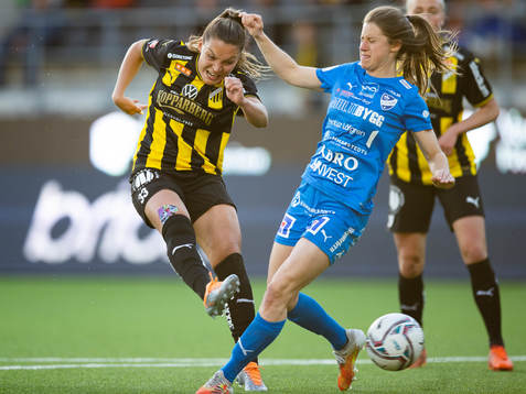 Häckens Johanna Ryttning Kaneryd skjuter ett skott