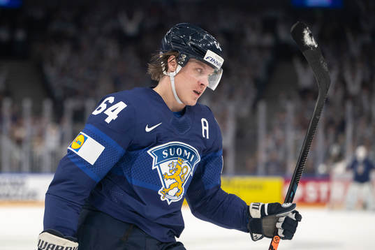 Mikael Granlund of Finland celebrates