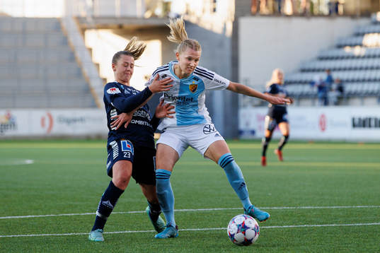 Linköpings Heidi Ellingsen och Djurgårdens Sanna Kullberg