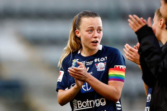 Linköpings Olga Ahtinen jublar