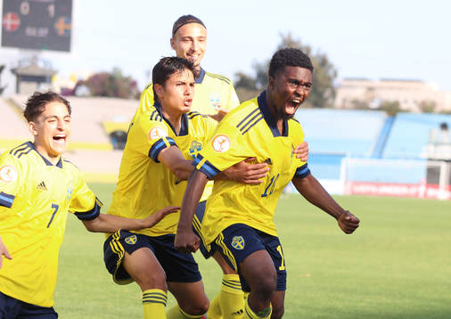 Sveriges Taha Ayari, Matteo Perez Vinlöf, Elison Makolli