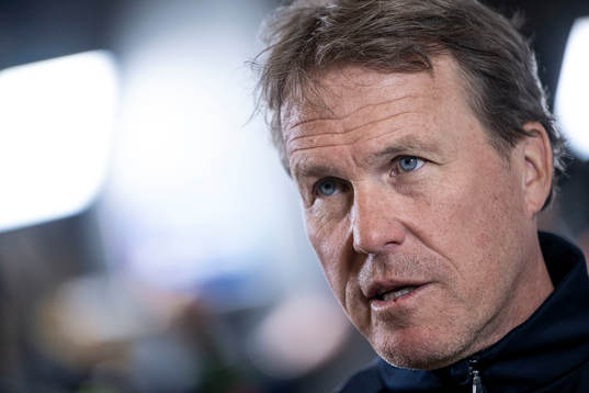 Head coach Johan Garpenlöv of Sweden