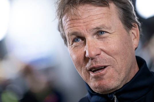 Head coach Johan Garpenlöv of Sweden