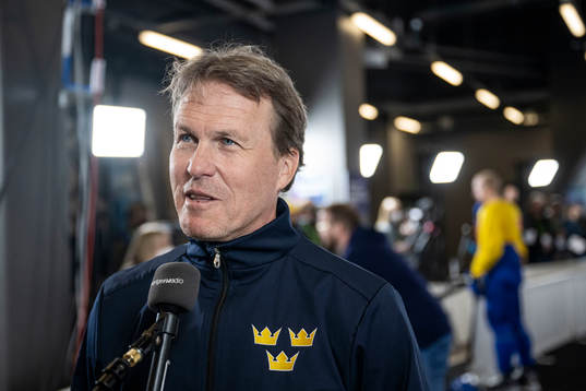 Head coach Johan Garpenlöv of Sweden