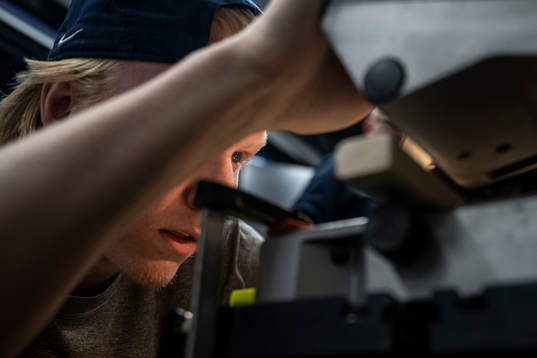 Bläddra bland fler bilder av 2022 IIHF Ice Hockey World Championship, day 5, Sweden, morning skate 