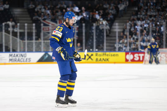 Oliver Ekman Larsson of Sweden