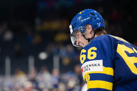 Nils Åman of Sweden