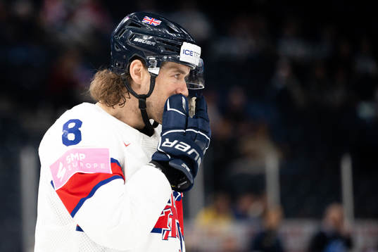 Matthew Myers of Great Britain looks dejected