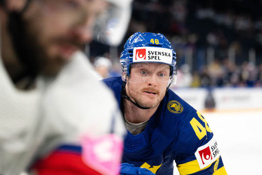 Carl Klingberg of Sweden