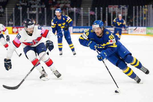 David Clements of Great Britain and Mathias Bromé of Sweden