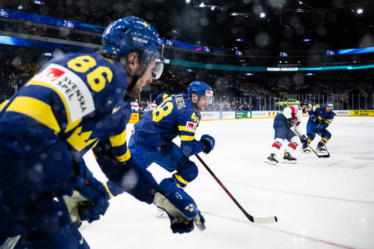 Carl Klingberg of Sweden