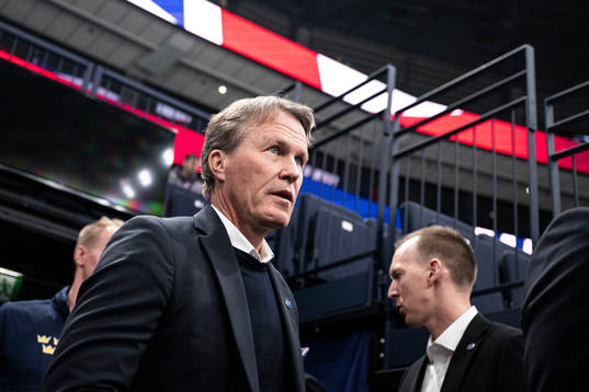 Head coach Johan Garpenlöv of Sweden