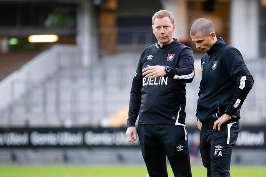 Örgrytes tränare Brynjar Gunnarsson och assisterande