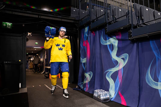 Christian Folin of Sweden at a practice session