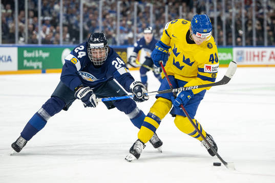 Hannes Björninen of Finland and Jacob Peterson of Sweden