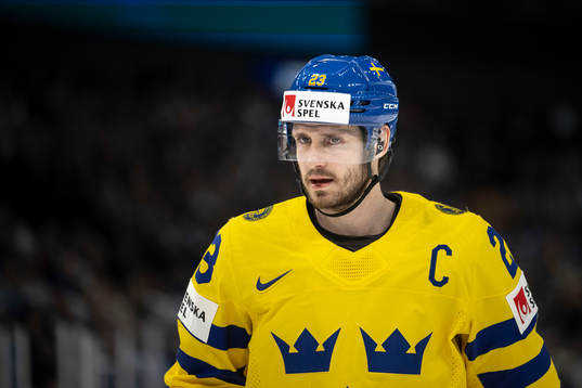 Oliver Ekman Larsson of Sweden