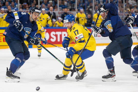 Niklas Friman of Finland and Oskar Lang of Sweden
