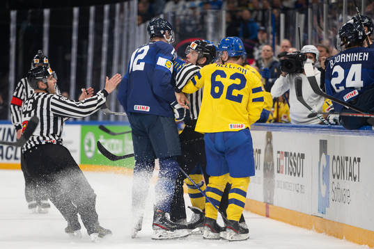 Marko Antilla of Finland against Joel Kellman of Sweden