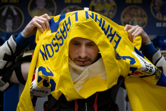 Oliver Ekman Larsson of Sweden