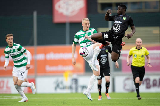 Västerås Simon Johansson och Jönköpings Youssouf Amouda