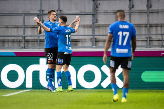 Halmstads Mikael Boman jublar