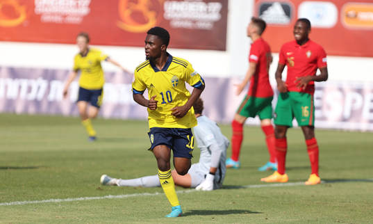 Jardell Kanga of Sweden has scored 1-0