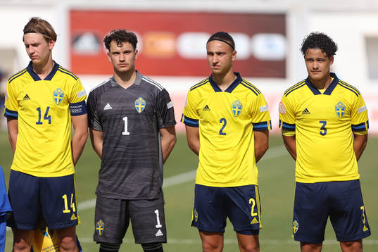 Fredrik Nissen , goalkeeper Elis Bishesari , Elison Makolli