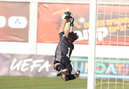 Goalkeeper Elis Bishesari of Sweden