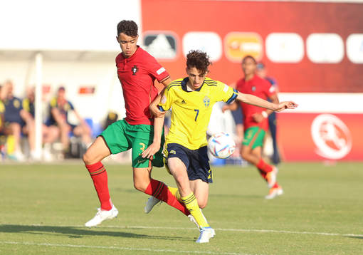 Taha Ayari of Sweden