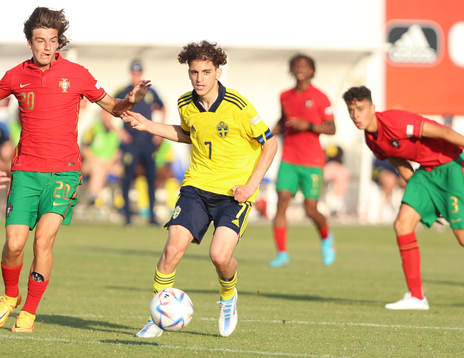 Taha Ayari of Sweden