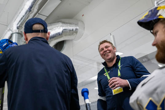 Team manager Lars Östblom at a practice session with Sweden