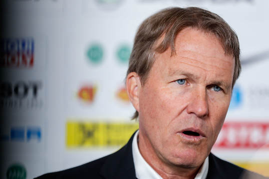 Head coach Johan Garpenlöv of Sweden