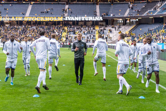 Sirius spelare värmer upp