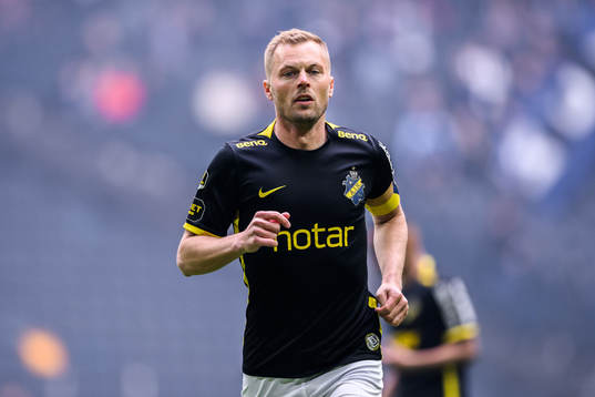 s Sebastian Larsson